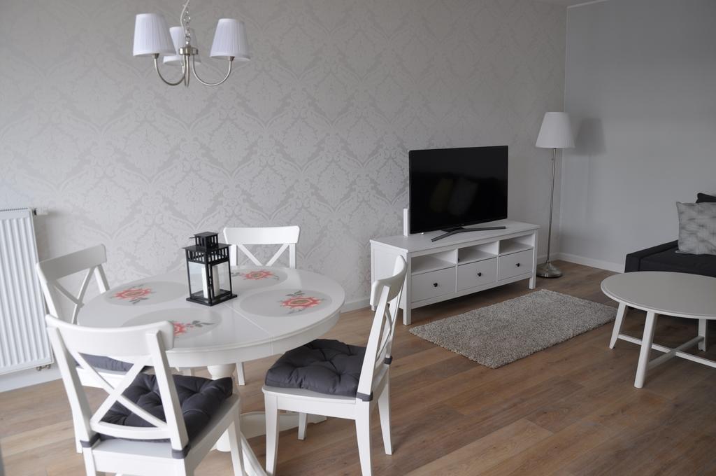 Holidays Home Apartamenty Chmielna Gdansk Phòng bức ảnh