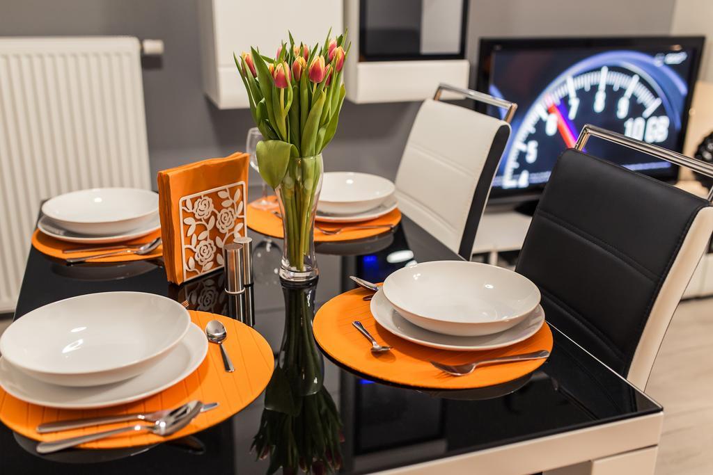 Holidays Home Apartamenty Chmielna Gdansk Ngoại thất bức ảnh